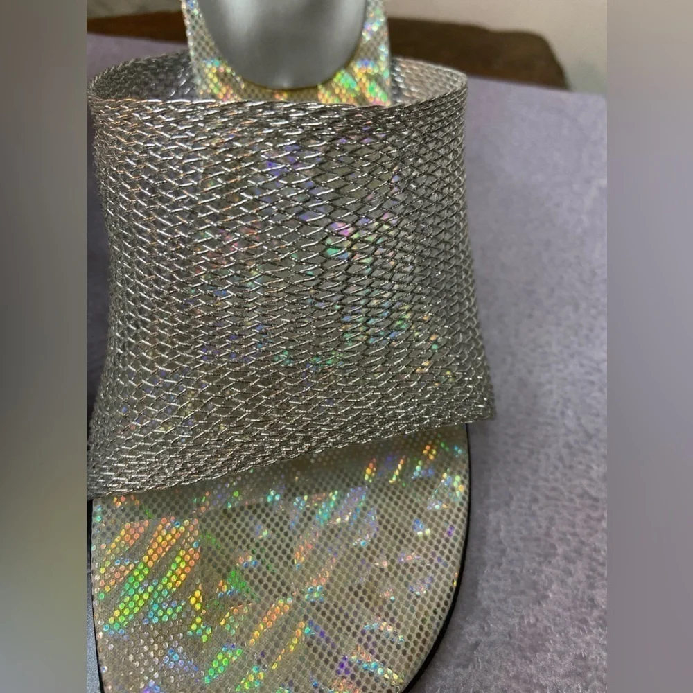 Pierre Dumas~Iridescent Insole w/Wire Mesh-Look Slide Sandal~Wedge~Silver~Size 9